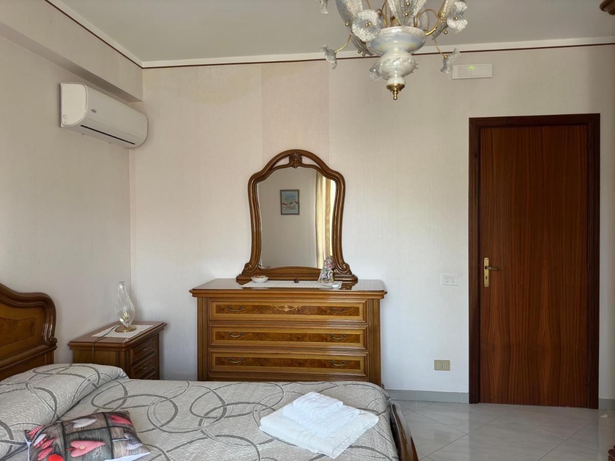 La Pigna Delle Aci Apartment أتشيريالي المظهر الخارجي الصورة